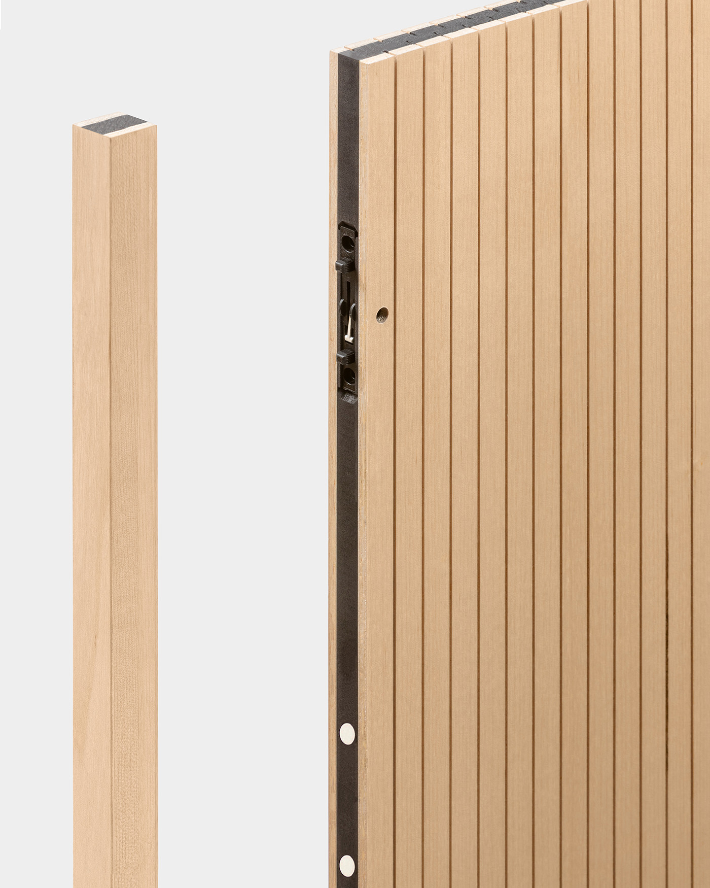 A close up of a oak endstrip for a room divider